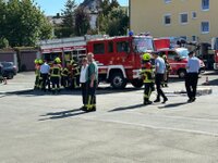 Gruppe beim Arbeiten